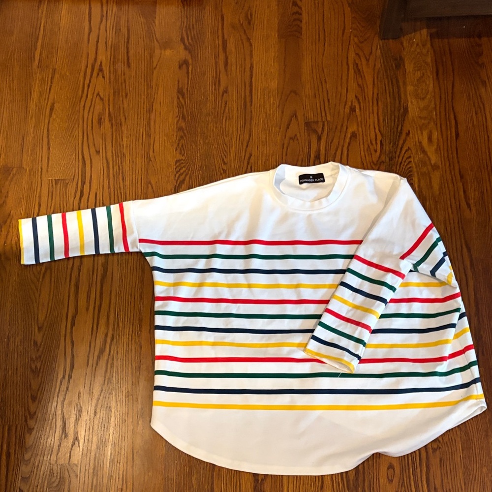Pomander Place tunic top